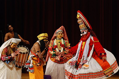 聲色力美學飽滿的印度表演藝術。圖片提供：吳德朗。