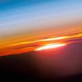 太空船上所拍攝地球日落情景 圖片提供:NASA