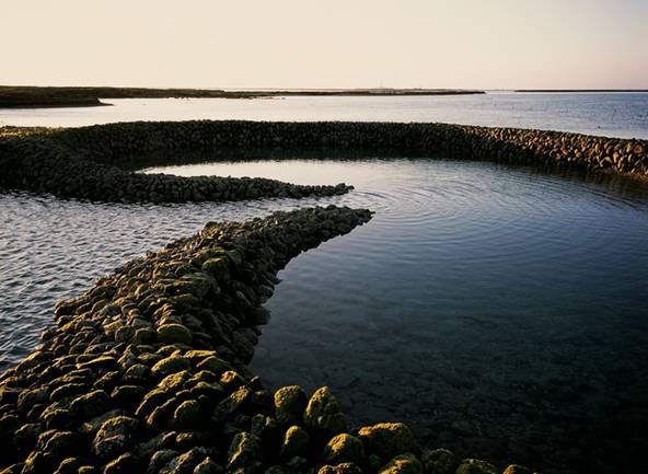 吉貝沿海近百座的石滬訴說著島民的生命史；攝影：Wei