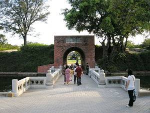 延用熱蘭遮城外牆牆磚所建的「億載金城」。圖片來源：維基百科
