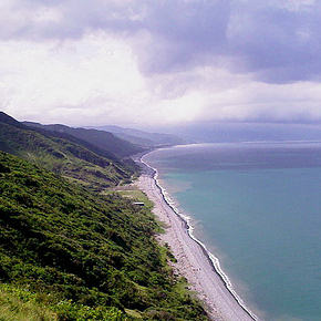阿塱壹古道美麗的海岸線，圖片節錄自:陳秉亨相本。