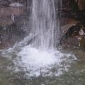 施工單位同意為當地居民接設自來水做為彌補，卻補不回坪林人失去的珍貴天然資產。