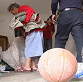 政府要求居民在2006年年底全數遷出