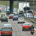交通尖峰時的英國A1公路西部交流道。 照片來源: FreeFoto