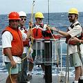 研究海洋碳循環的科學家（圖片來源：UH）
