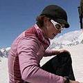 美國世界級運動員加奈特( Alison Gannett)與哈特(Zoe Hart)所帶領的登山探險隊，正在記錄關於喀喇崑崙山冰山融化的紀實(資料來源：Chasing Glaciers) 