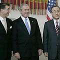 由左到右分別是聯大主席克裏姆、美國總統布希及聯合國秘書長潘基文(圖片來源：Eric Draper / 白宮提供)