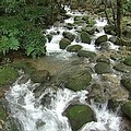 瑪鋉溪位在台北近郊，卻有著高山溪的峽谷景觀，小而險，是著名的溯溪聖地