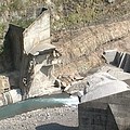 韋帕颱風摧毀了石門水庫上游的巴陵壩，引發新的掏刷1