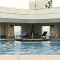 游泳池是許多五星級飯店的必備設施