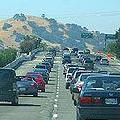 位於洛杉磯市附近，加州岱伯洛谷的交通狀況；圖片來源：Jose California