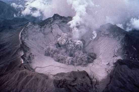 Eruption of Mount Pinatubo, Phillipines, 1991. For two years following the eruption, average global temperatures dropped over 0.5C (approximately 1F). Photo: T. J. Casadevall, U.S. Geological Survey