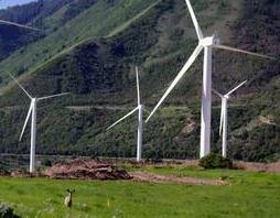 位于美國猶他州的風力發電場。Edison Mission Group 攝，NREL提供。