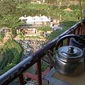 蜿蜒的山路、滿山的茶園與茶藝館，是許多人對貓空的第一印象