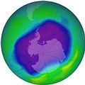 資料來源NASA。2006年的南極臭氧層破洞。