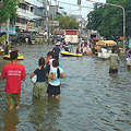 雅加達水患，居民流離失所 照片來源:  Charles