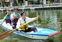 台南市教育處長王水文及社大校長林朝成；圖片提供：晁瑞光