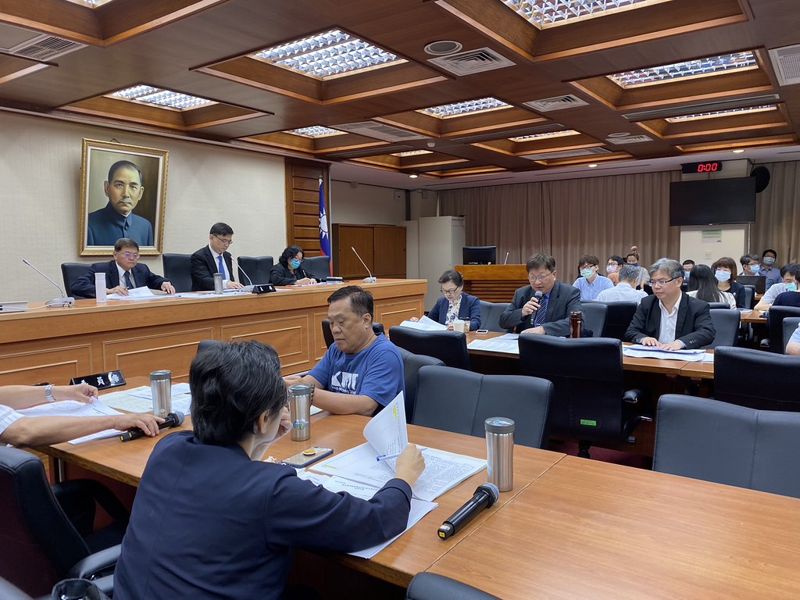 再生能源條例黨團協商 新建物須設光電比例仍無共識