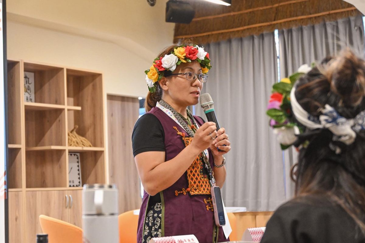 祖靈的女兒：排灣族首席女巫包惠玲（Mamauwan）在人與神之間維繫連結​​​​​​​