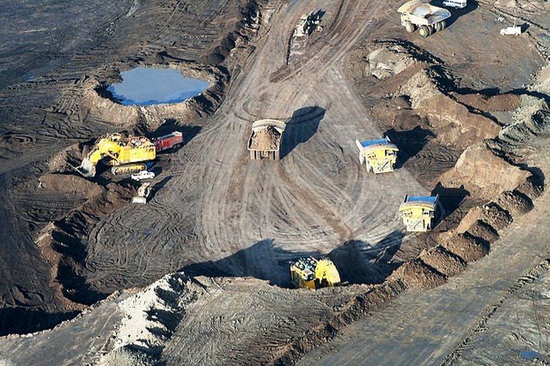 川普任期第一年 「極端化石燃料」投資狂增到3兆台幣