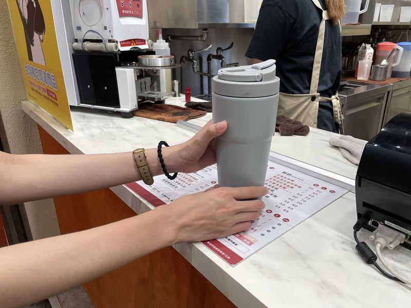 自備環保杯之外的選擇 循環容器怎麼推？ 還缺清洗、逆物流體系