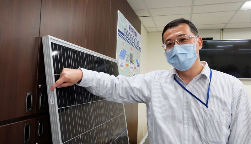 廢棄太陽光電板回收機制終於上路 3月底首批處理 片片都要登記