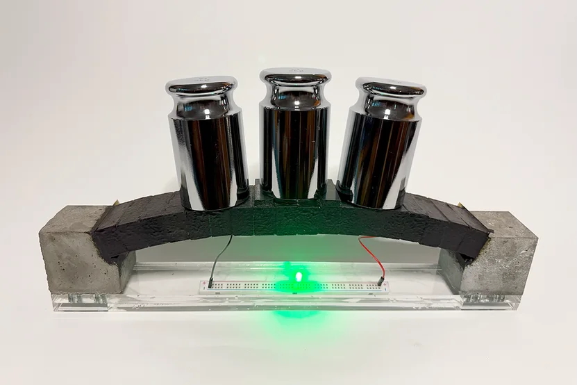 儲能混凝土發電的過程。 圖片來源：MIT