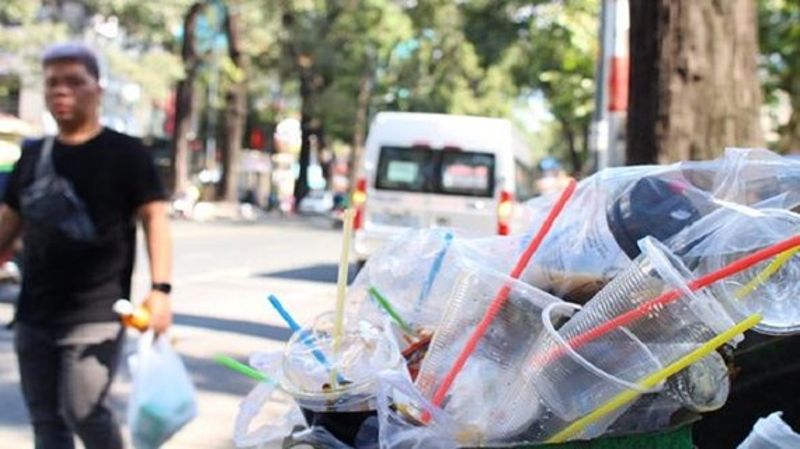 越南總理阮春福：2025年全國禁用三大類一次性塑膠用品