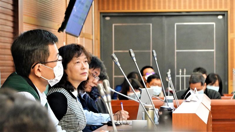能源局憂碳排限制影響供電 台電指碳費遲繳罰則過重