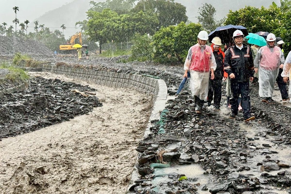 今夏經歷最多雨的7月 氣溫較平均值低0.2℃ 氣象署:仍在暖化情勢內