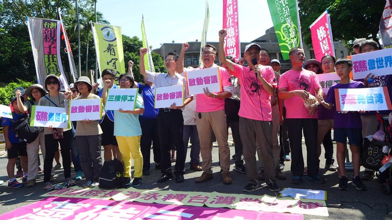 中油三接站月底將施工毀藻礁 環團向蘇揆喊話「現在就是緊急情況」