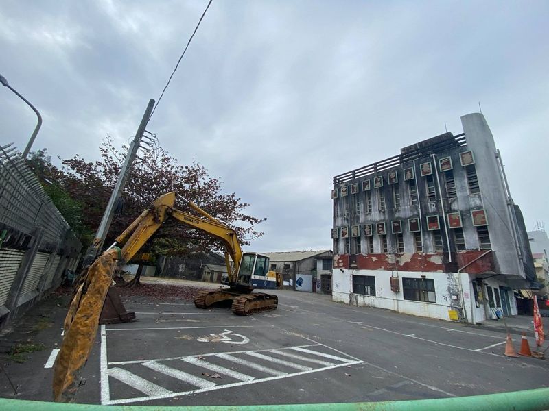 60年代香蕉大王建「旗一辦事處」要拆了 文史團體批高市府未善盡文資調查