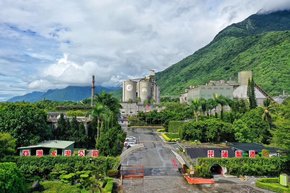 中華郵政公司投資亞洲水泥5900萬美元。示意圖。圖片來源:亞洲水泥 提供