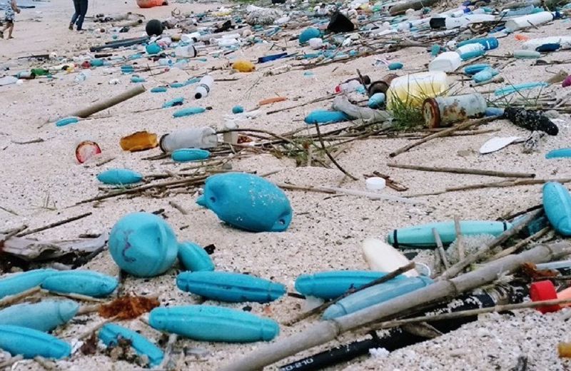 中國海廢擾外島海岸 立委要求海委會協商處理辦法