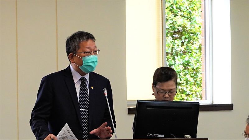 保安林被砍光 中興電工台南蓋光電場偷跑 能源局長要求種回隔離綠帶
