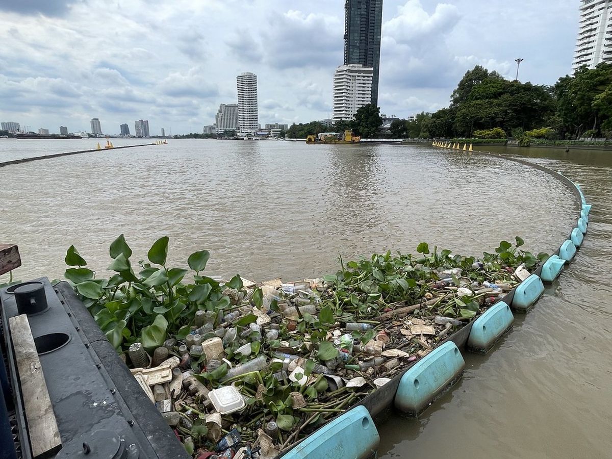 水燈節照亮河流也帶來污染 泰國昭披耶河如何「關掉塑膠水龍頭」？
