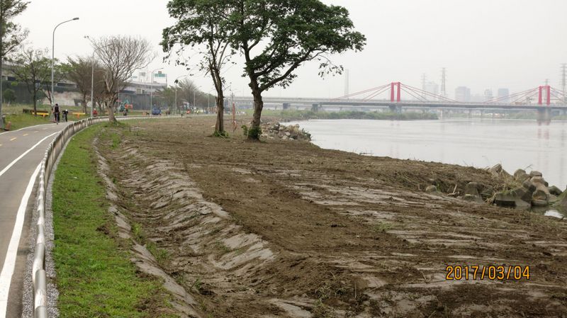 平心：新店溪左岸整地 破壞環境生態