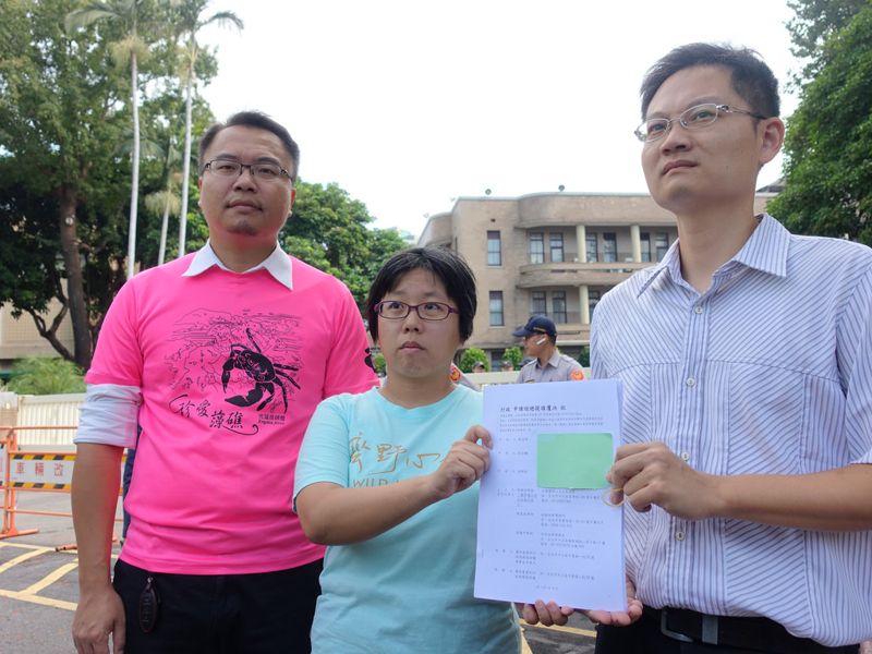 「把髒手從環評身上拿開!」律師再要求投票部隊退出觀塘案