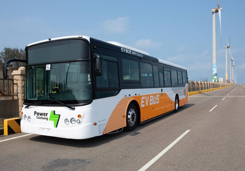 北市首起電動公車起火 五個問題了解事故原因與解方