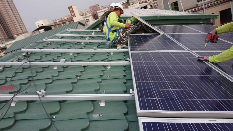 減少地面型太陽光電 屋頂型占比可望調升 總目標維持20GW