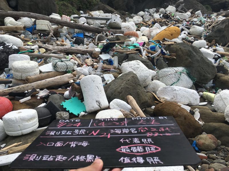 台灣海廢「快篩」出爐：過半垃圾集中在10%海岸線上