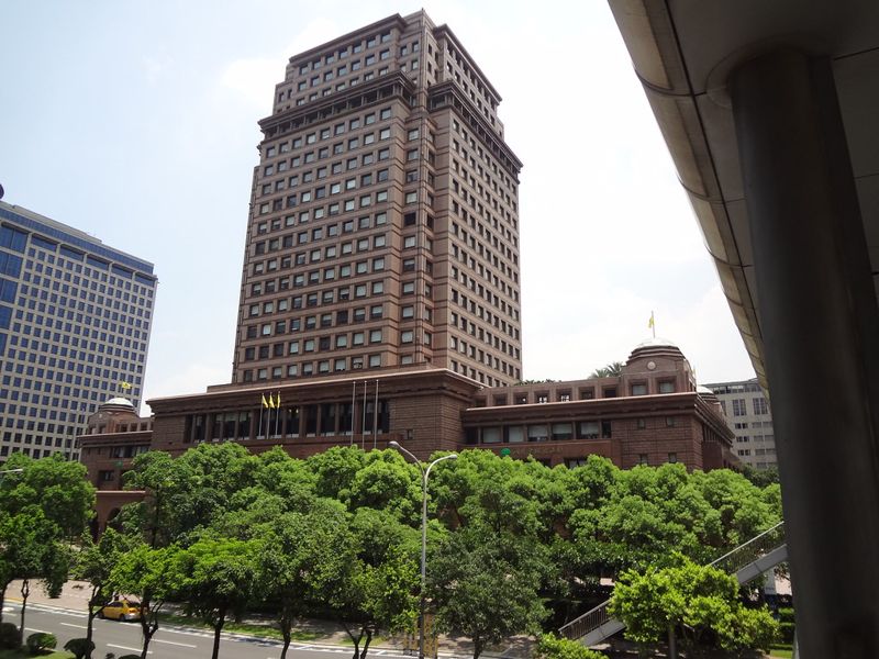 台灣銀行界第二 國泰金控宣布撤資燃煤電廠