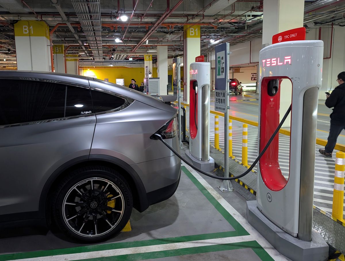 「藏電於民」是未來趨勢 電動車、資料中心都具能源調度潛力