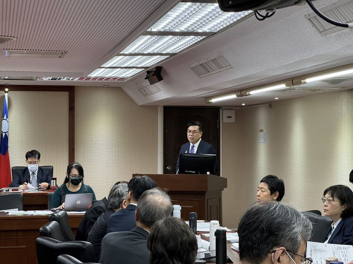 首次立院備詢 彭啟明：加速推碳費「0元也要上路」