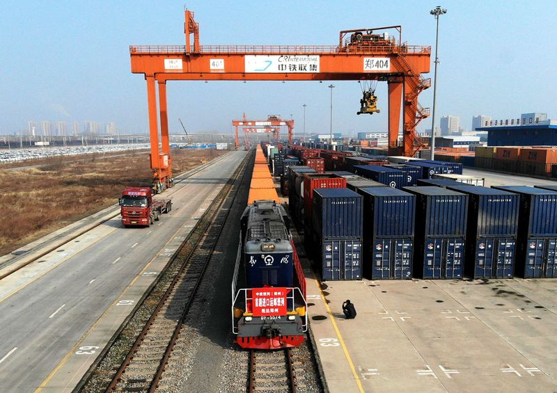 機動車成中國空污大宗 公路貨運污染有可能靠水路、鐵路緩解嗎？