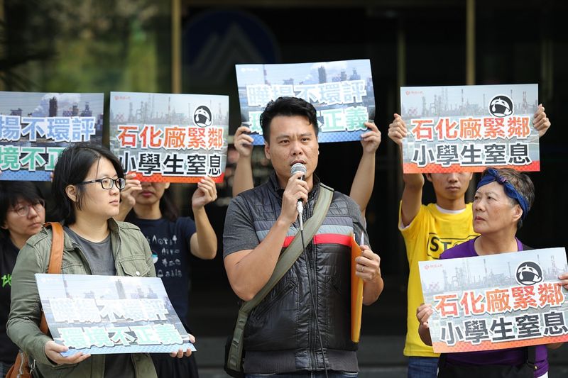 「叫學生怎麼呼吸？」曄揚石化緊鄰國小 躲工業區免環評