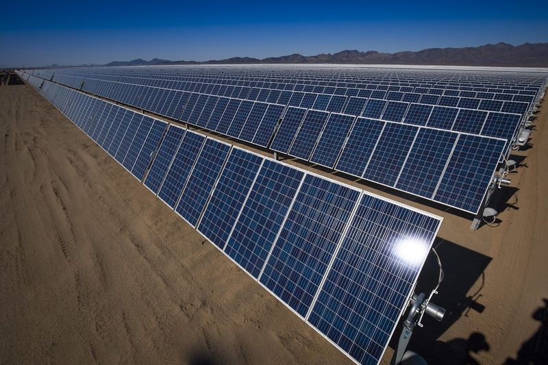 綠電里程碑 加州首次達成近100%使用再生能源