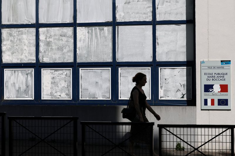 抗熱浪出奇招:法國粉筆粉塗白窗戶、英國抹優格降溫