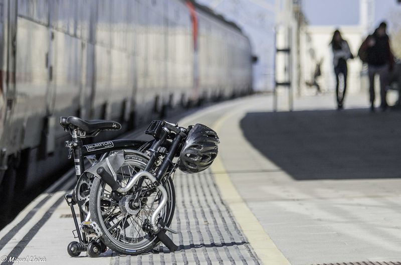折疊單車帶你低碳移動 Brompton打造減碳工廠、員工賦權，圈粉全球騎小布