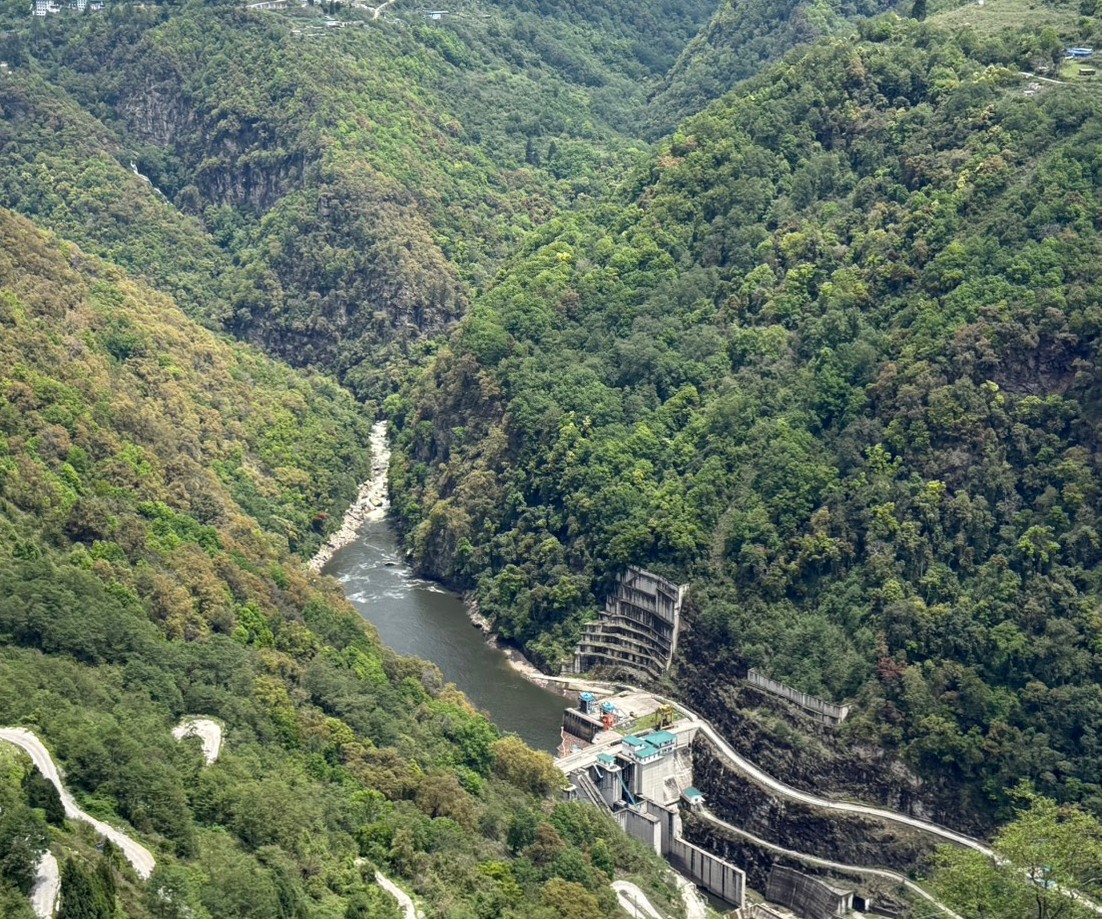 不丹的水力發電。攝影：黃海寧